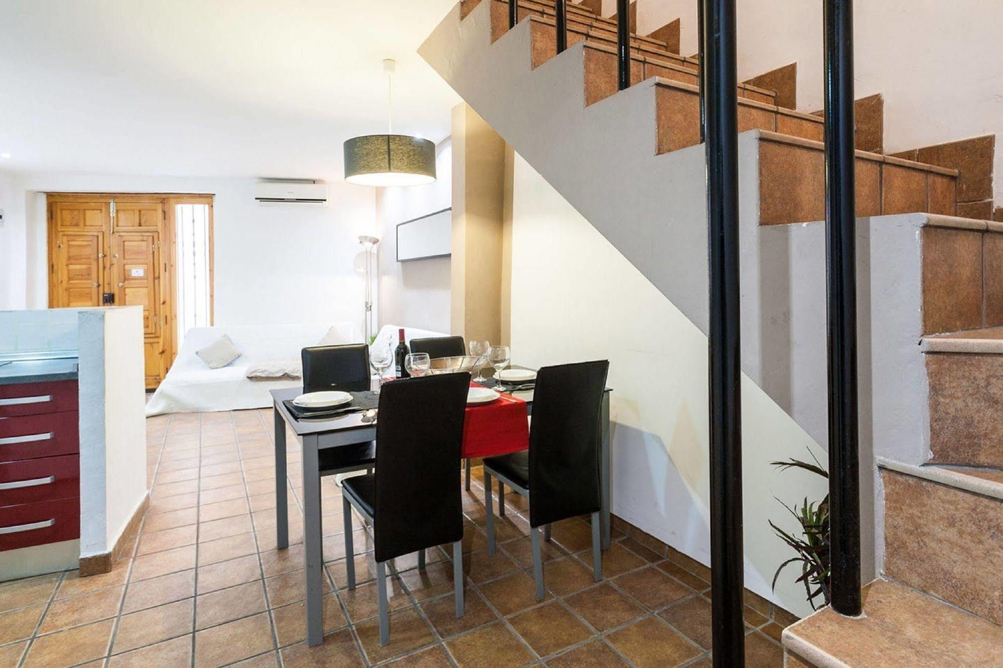 Like Apartments Lonja Valencia Exterior photo